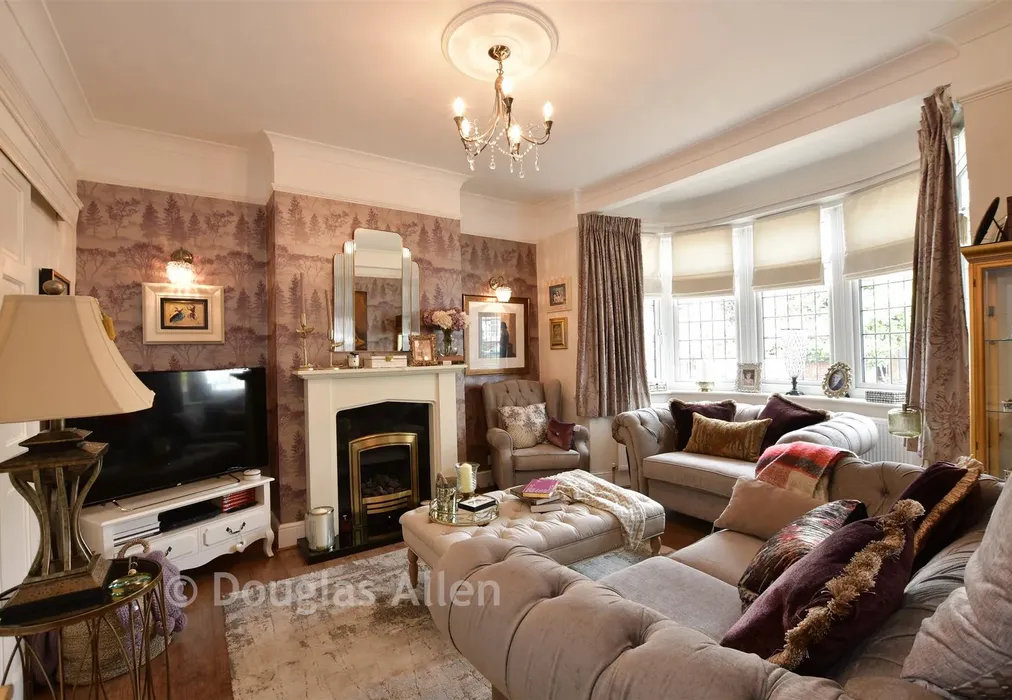 Lounge - Grosvenor Drive, Hornchurch, Essex - Wards of Kent