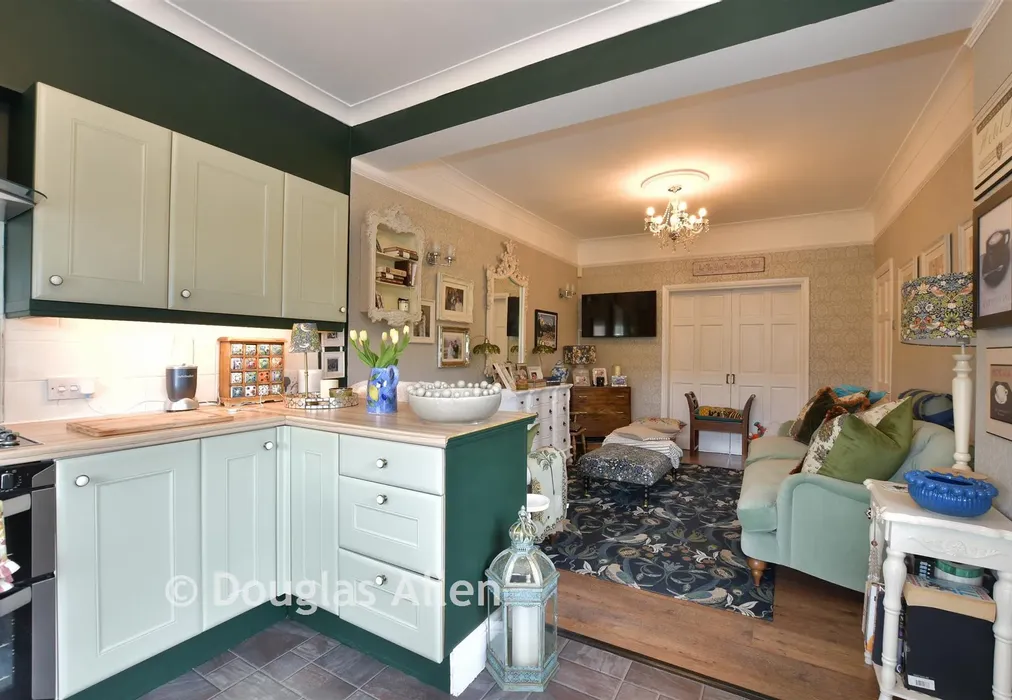Dining Area - Grosvenor Drive, Hornchurch, Essex - Wards of Kent