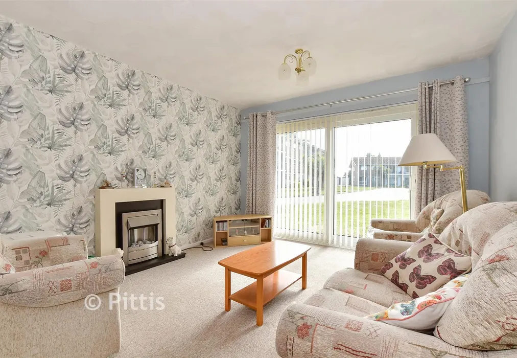 Lounge/ Dining Room - Howard Road, Shanklin, Isle of Wight - Wards of Kent