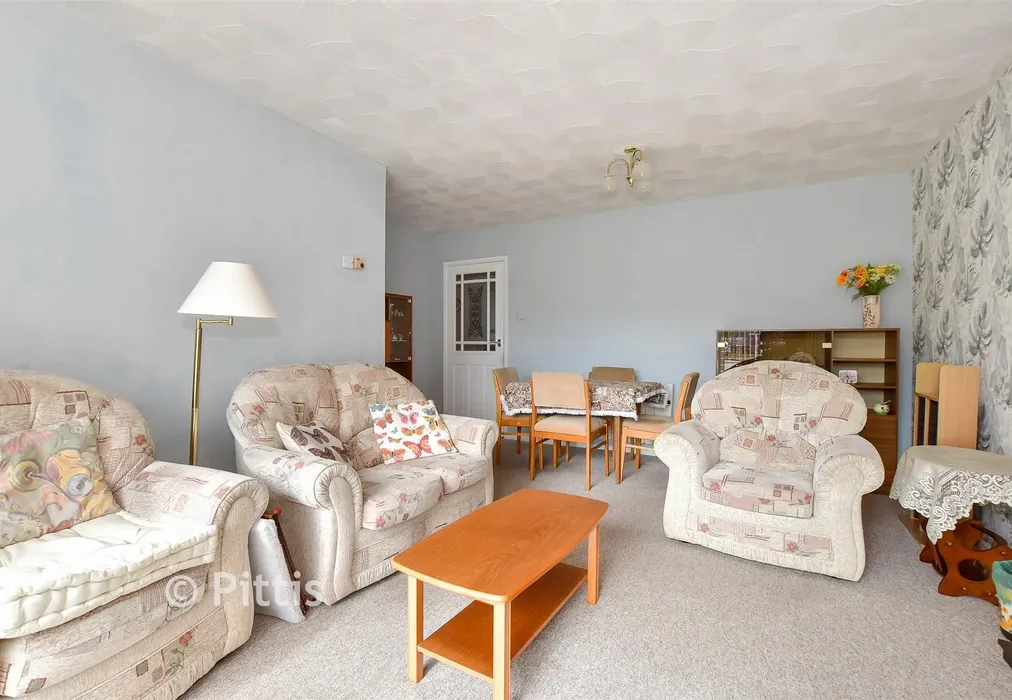 Lounge/ Dining Room - Howard Road, Shanklin, Isle of Wight - Wards of Kent