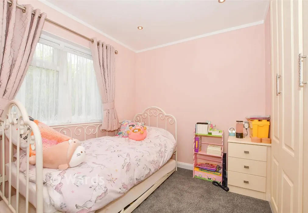 Bedroom 2 - Wateringbury Road, East Malling, Kent - Wards of Kent