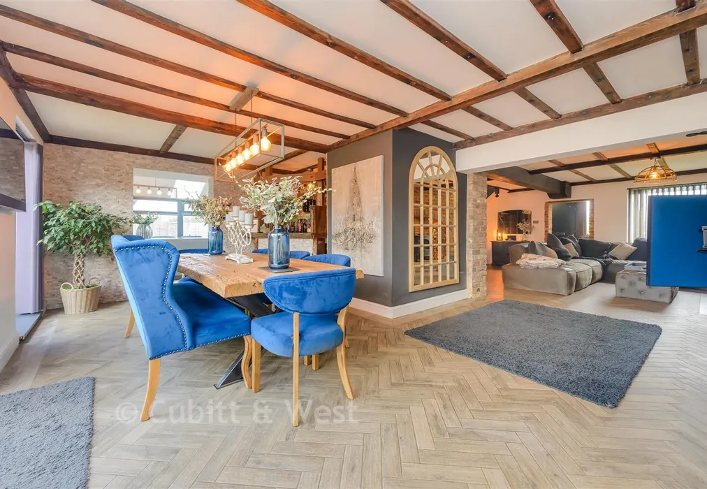 Dining Area - Whitewood Lane, Horne, Horley, Surrey - Wards of Kent