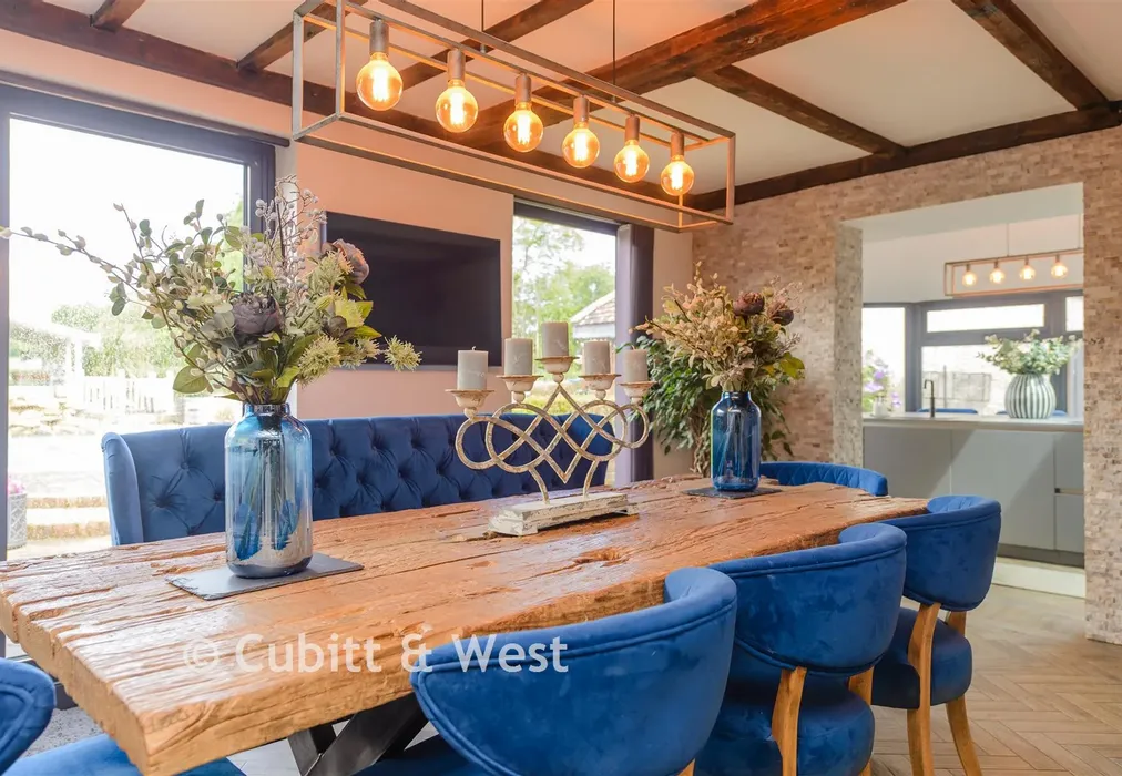 Internal Lifestyle Photograph - Whitewood Lane, Horne, Horley, Surrey - Wards of Kent