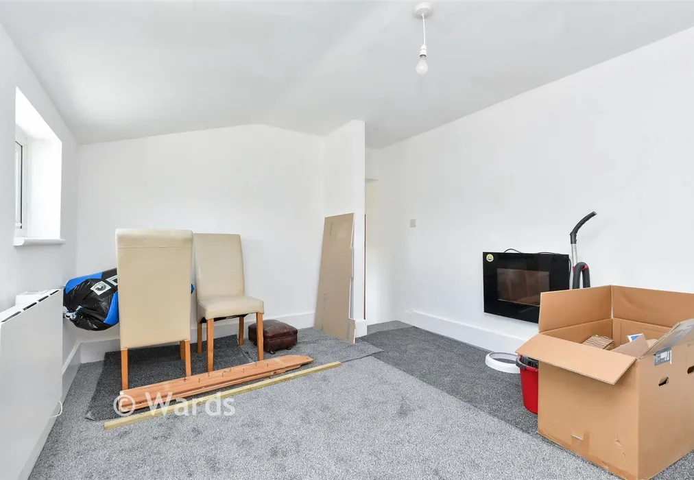 Lounge / Bedroom - Chatham Street, Ramsgate, Kent - Wards of Kent