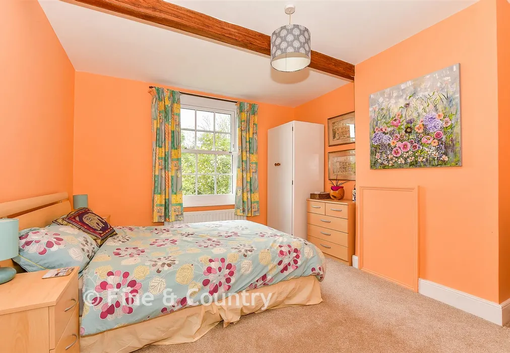 Bedroom 1 - Swan Lane, Sellindge, Ashford, Kent - Wards of Kent