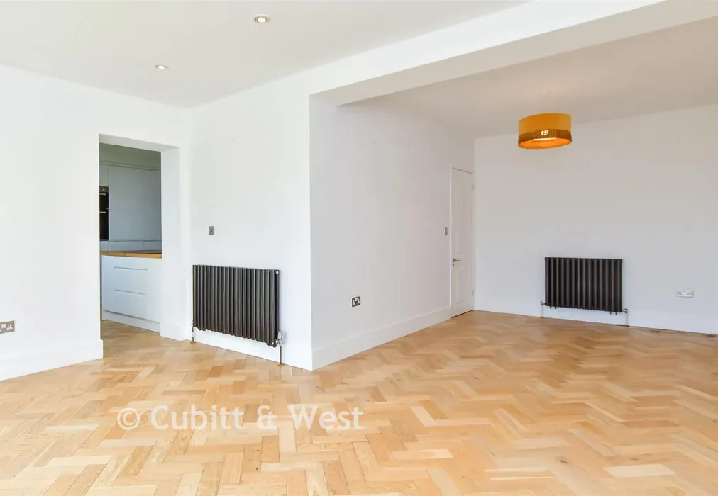 Lounge - The Ridgway, Brighton, East Sussex - Wards of Kent