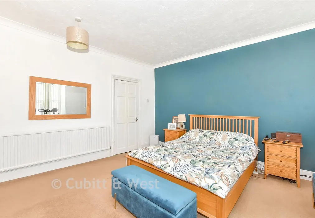 Bedroom 1 - Chichester Road, Portsmouth, Hampshire - Wards of Kent