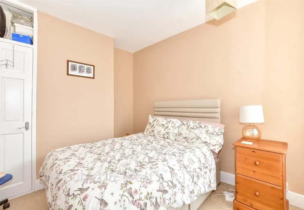 Bedroom 3 - Chichester Road, Portsmouth, Hampshire - Wards of Kent