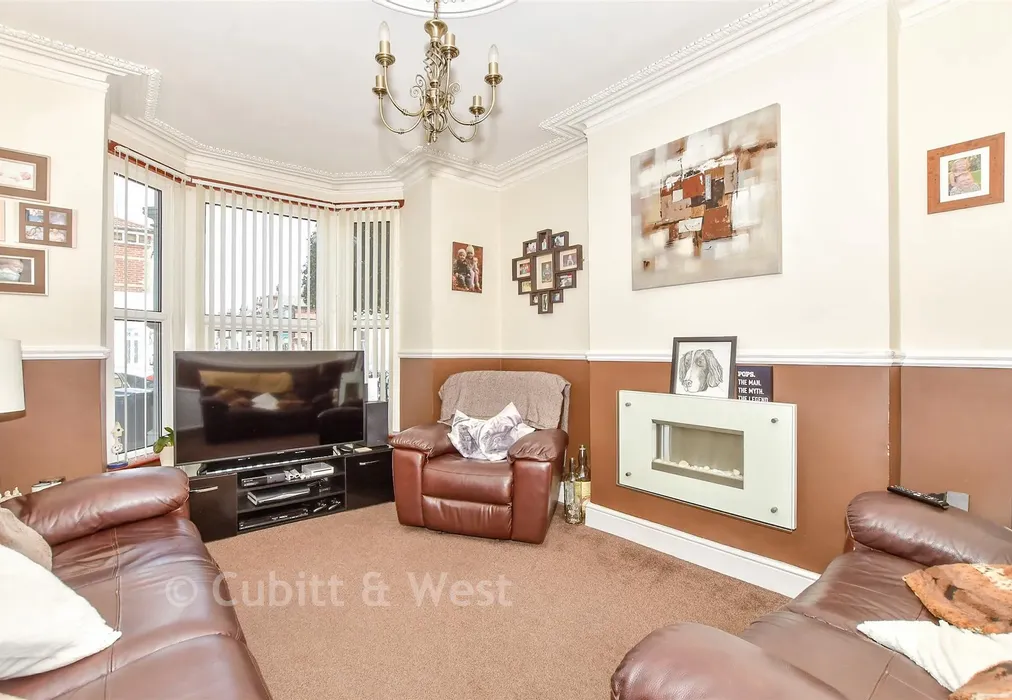 Lounge - Chichester Road, Portsmouth, Hampshire - Wards of Kent