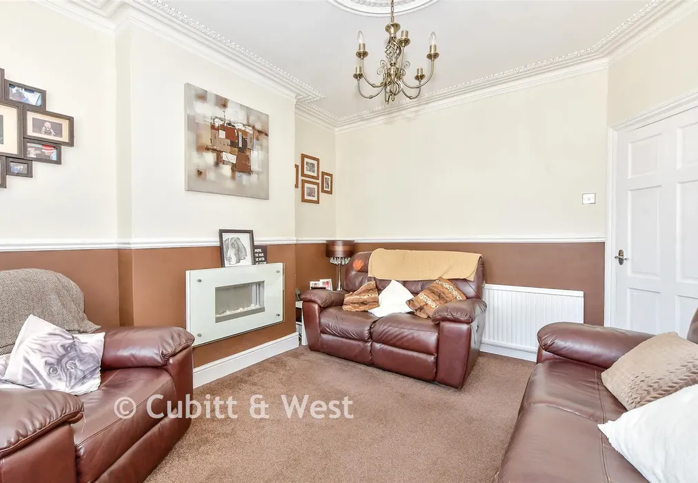 Lounge - Chichester Road, Portsmouth, Hampshire - Wards of Kent