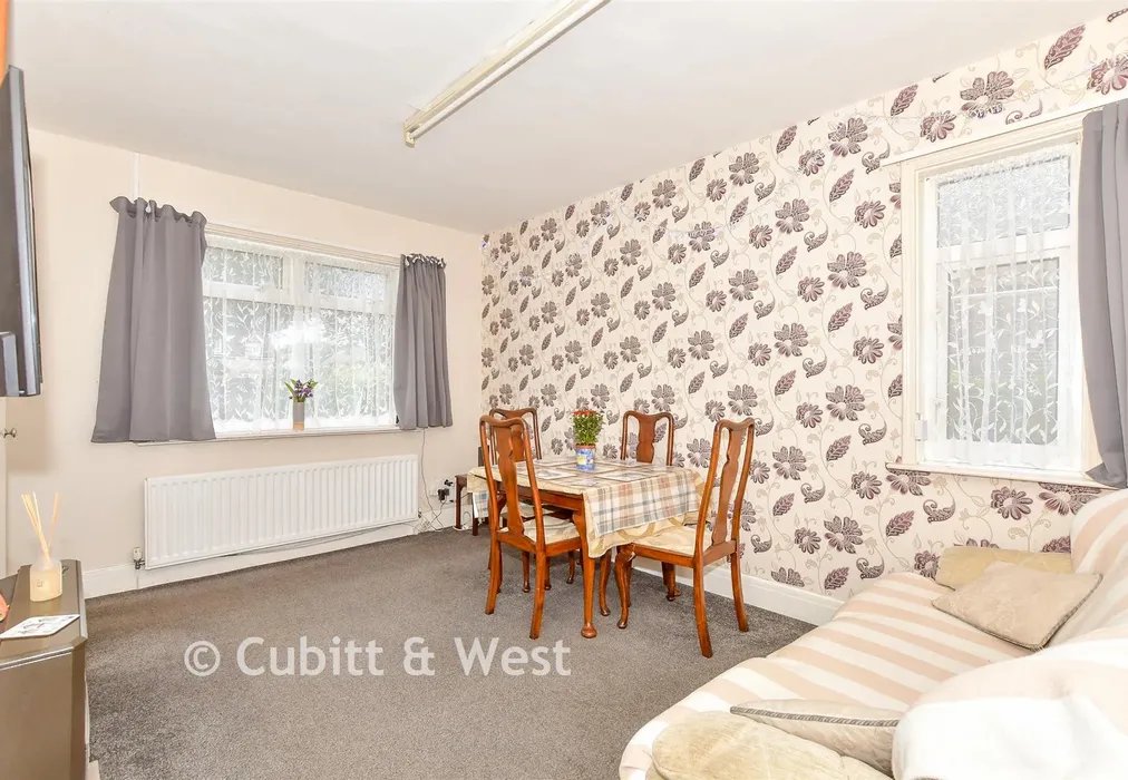 Dining Room - Stein Road, Emsworth, Hampshire - Wards of Kent