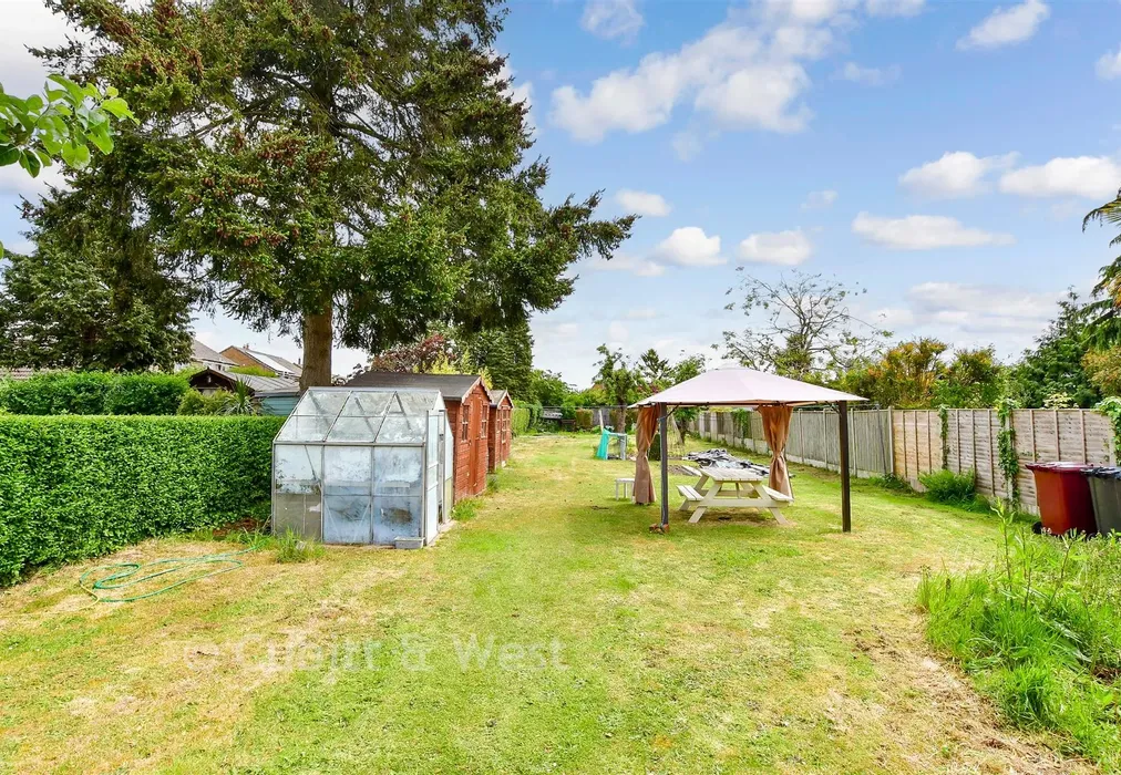 Rear Garden - Stein Road, Emsworth, Hampshire - Wards of Kent