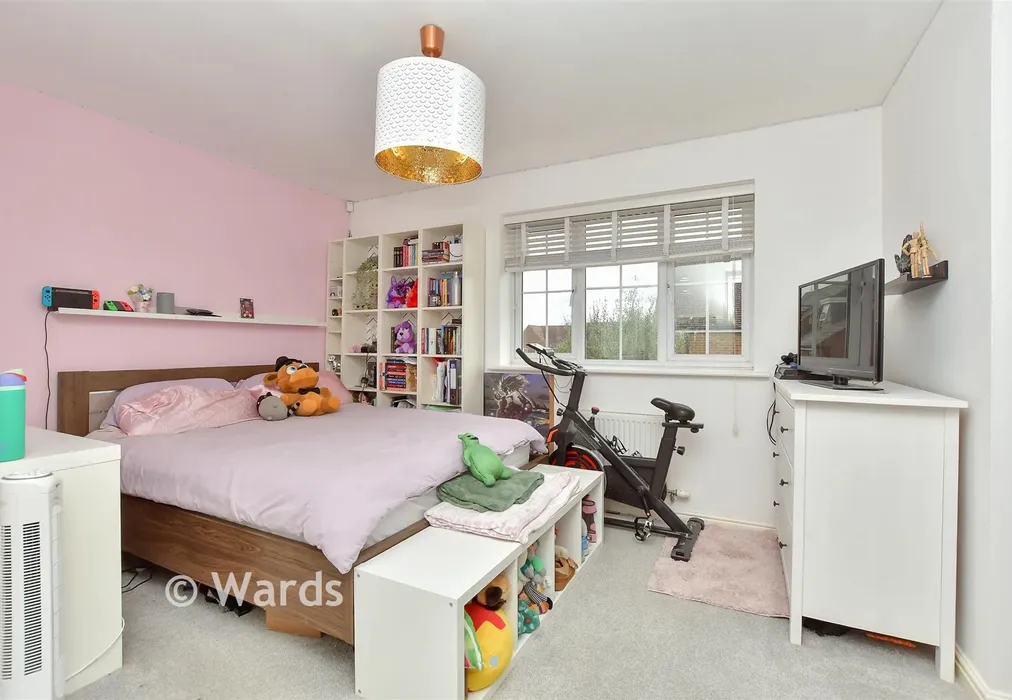Bedroom 2 - Hazen Road, Kings Hill, West Malling, Kent - Wards of Kent