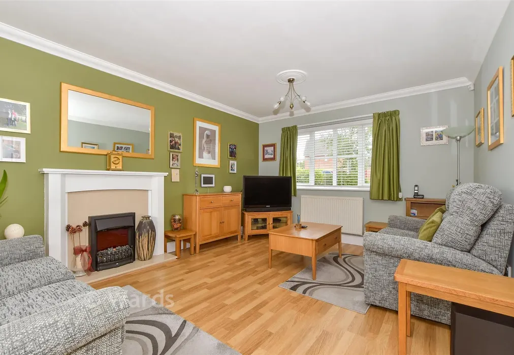 Lounge - Caesar Avenue, Kingsnorth, Kent - Wards of Kent