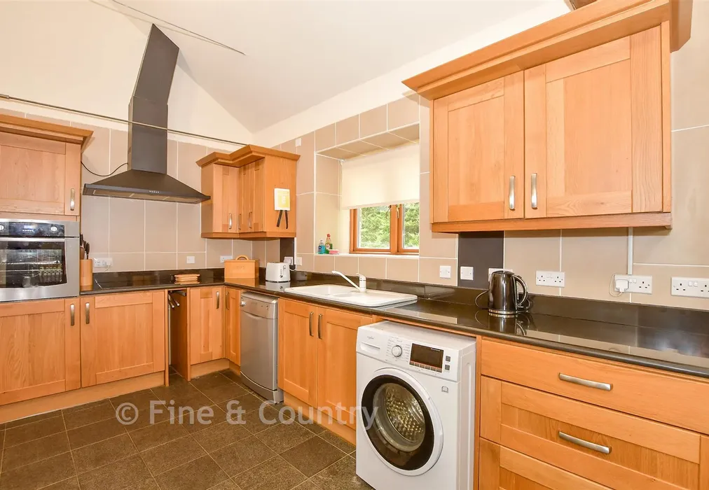 Annexe Kitchen - Ford Farm Lane, Whitwell, Isle of Wight - Wards of Kent