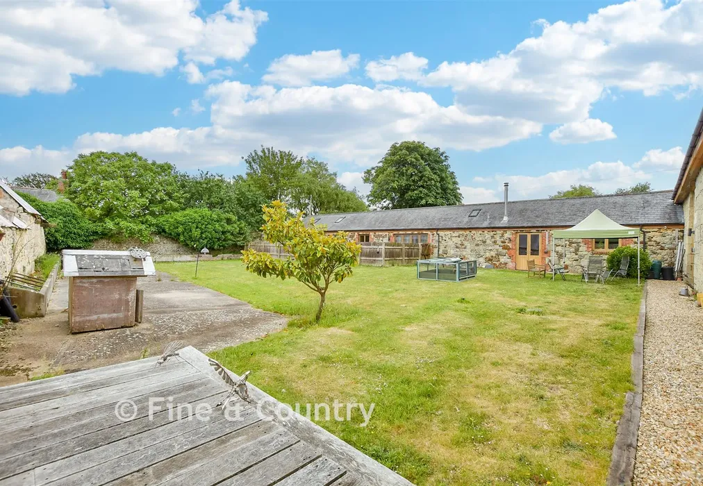 Rear Garden - Ford Farm Lane, Whitwell, Isle of Wight - Wards of Kent