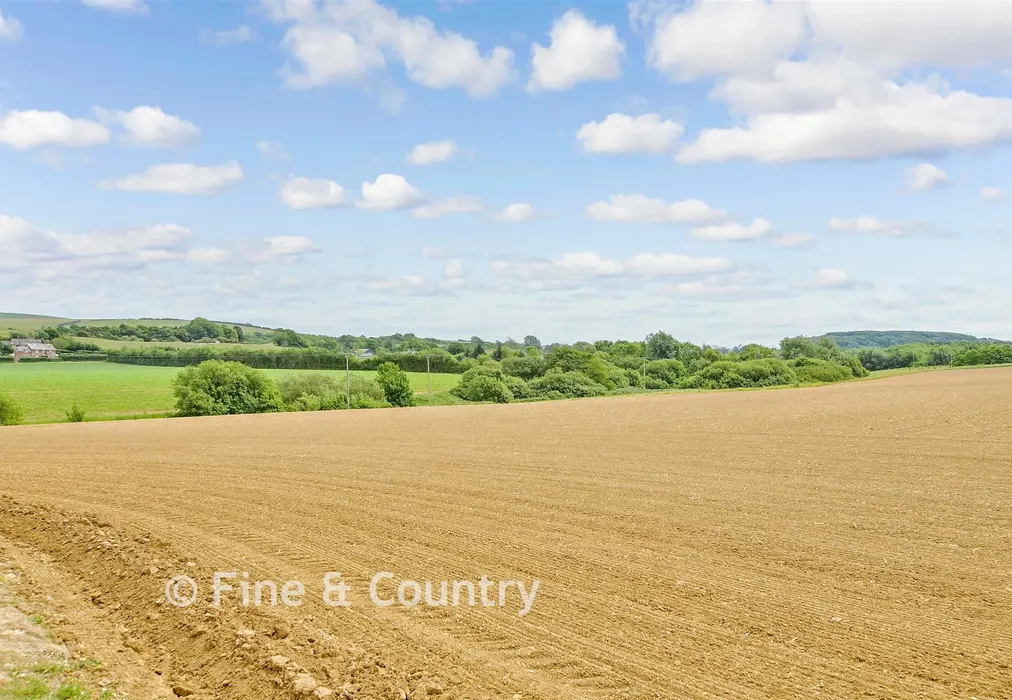 Surrounding Area - Ford Farm Lane, Whitwell, Isle of Wight - Wards of Kent