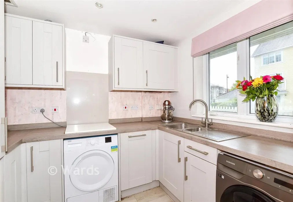 Utility Room - Manley Boulevard, Snodland, Kent - Wards of Kent