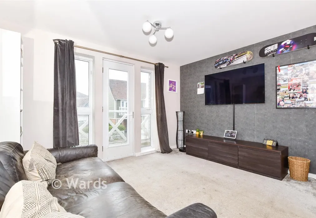 Lounge/Bedroom 4 - Manley Boulevard, Snodland, Kent - Wards of Kent