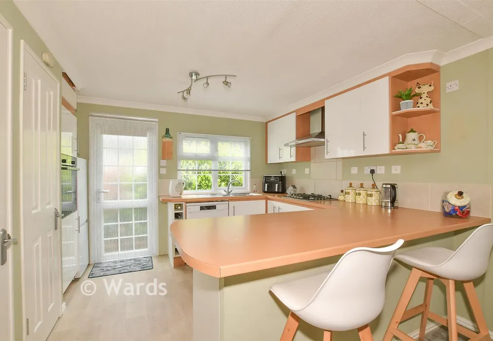 Kitchen/Diner - Stone Street, Petham, Kent - Wards of Kent