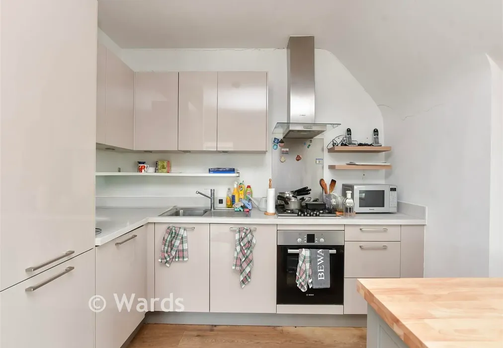Kitchen - Wheatley Road, Whitstable, Kent - Wards of Kent