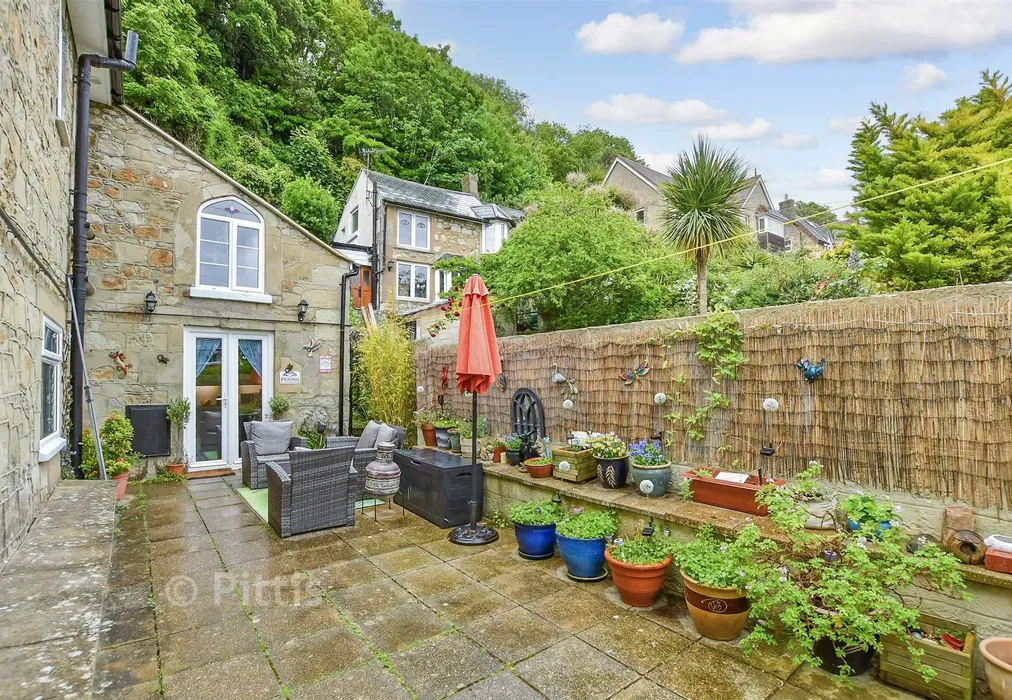 Patio / Decking - Spring Hill, Ventnor, Isle of Wight - Wards of Kent