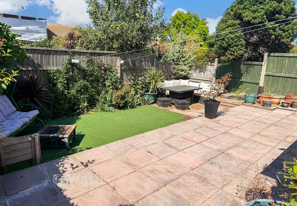 Rear Garden - Gainsborough Drive, Herne Bay, Kent - Wards of Kent