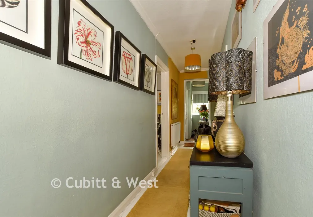 Hallway - Greenfield Crescent, Patcham, Brighton, East Sussex - Wards of Kent