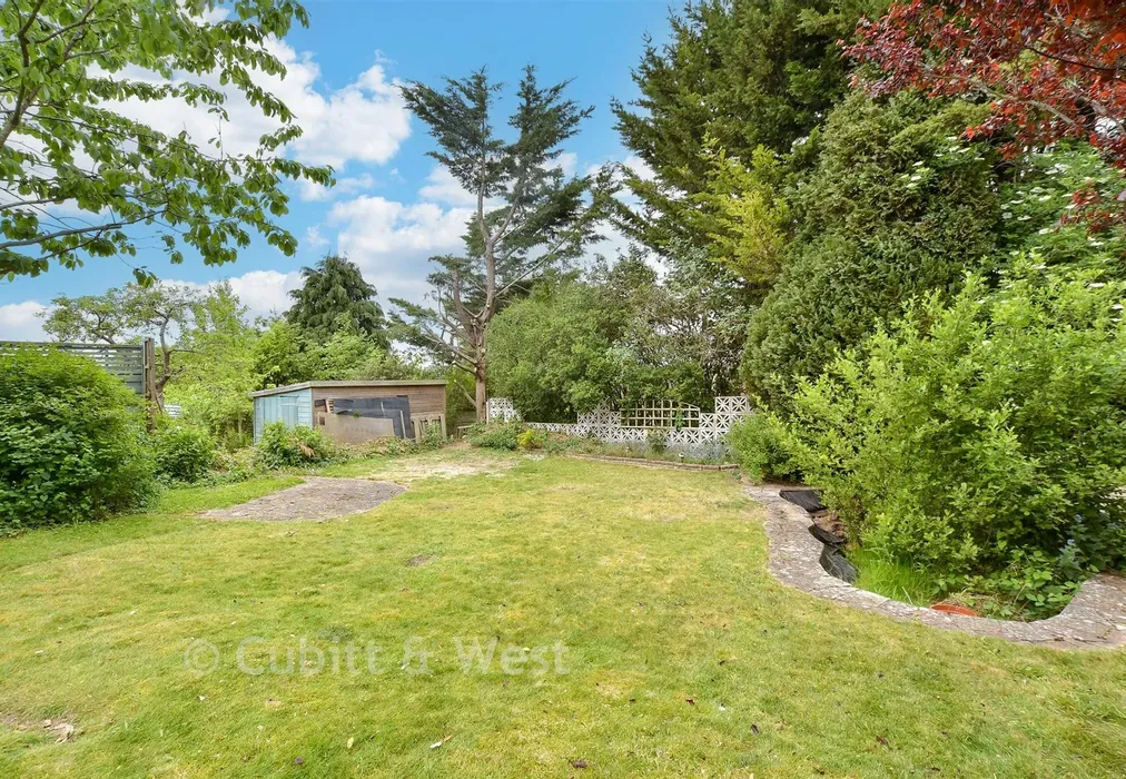 Rear Garden - Greenfield Crescent, Patcham, Brighton, East Sussex - Wards of Kent