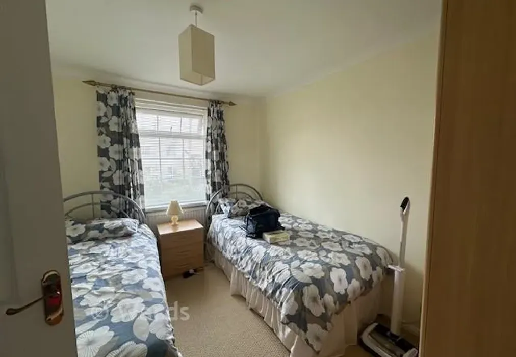 Bedroom - Minster Drive, Minster-On-Sea, Sheerness, Kent - Wards of Kent