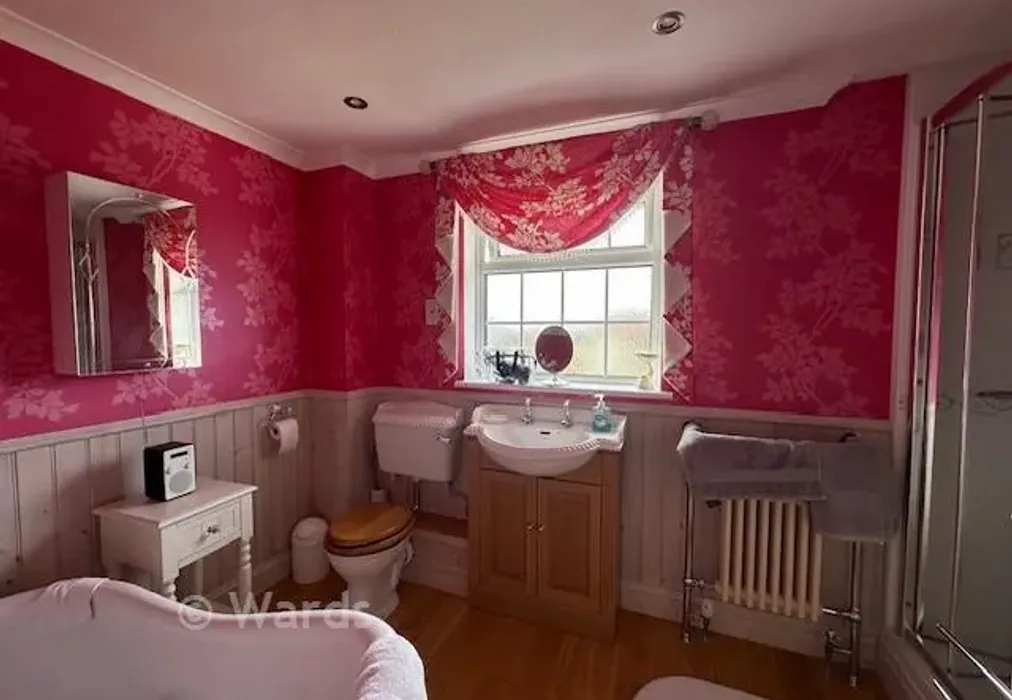 Bathroom - Minster Drive, Minster-On-Sea, Sheerness, Kent - Wards of Kent