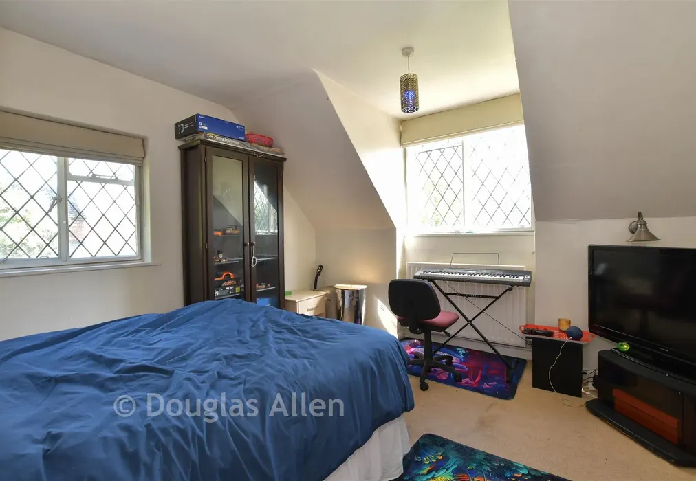 Bedroom 2 - Hobbs Cross Road, Harlow, Essex - Wards of Kent