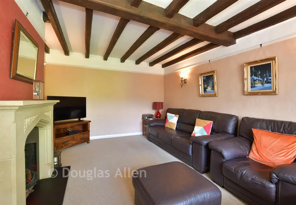 Lounge - Hobbs Cross Road, Harlow, Essex - Wards of Kent