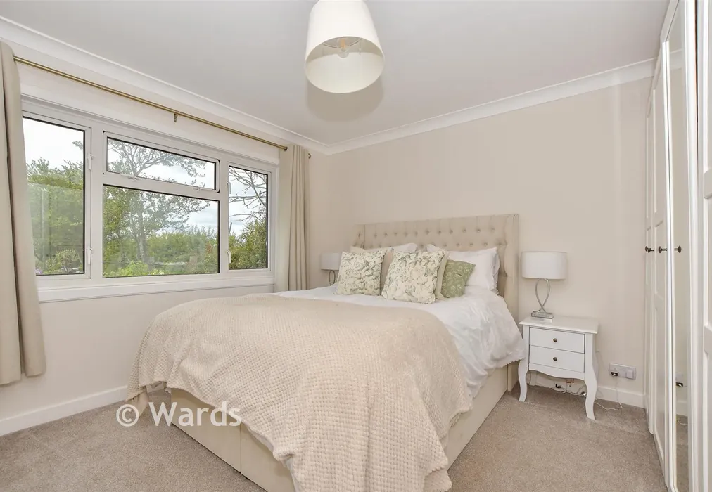 Bedroom 1 - Ashford Road, Bilsington, Ashford, Kent - Wards of Kent