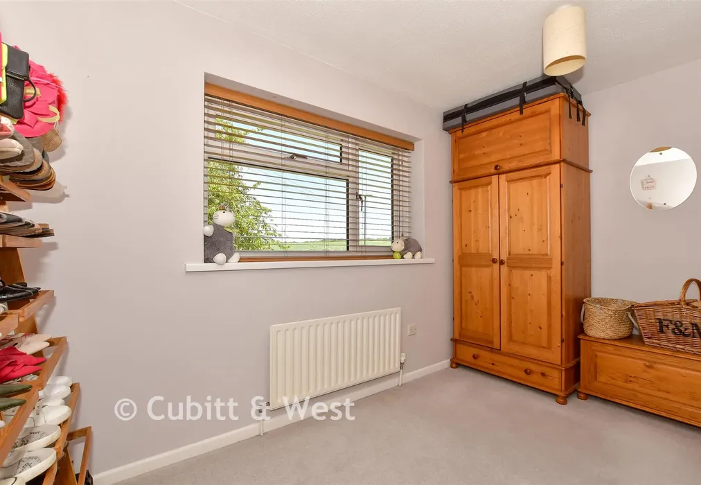 Bedroom 2 - Meadow Way, Petworth, West Sussex - Wards of Kent