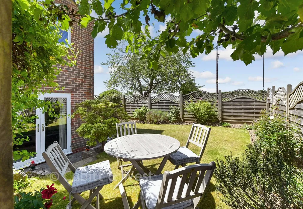 External Lifestyle Photograph - Meadow Way, Petworth, West Sussex - Wards of Kent