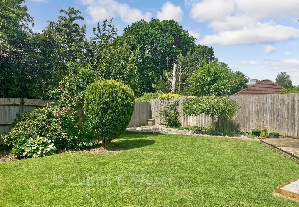 Rear Garden - Turnpike Way, Ashington, West Sussex - Wards of Kent