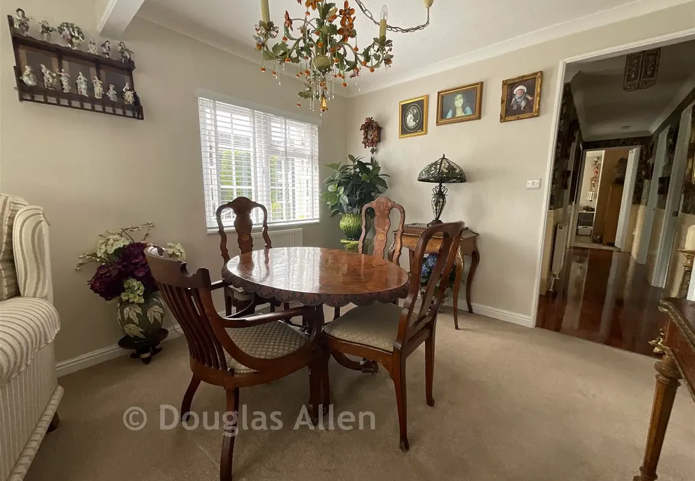 Dining Area - Hawk Hill, Battlesbridge, Wickford, Essex - Wards of Kent