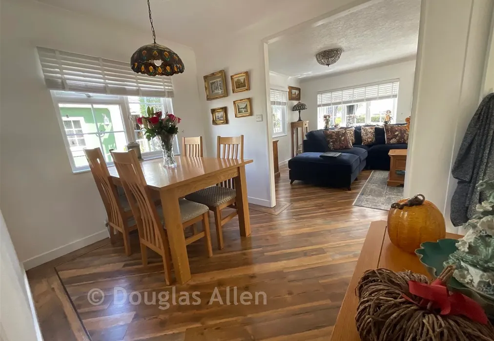Dining Area - Hawk Hill, Battlesbridge, Wickford, Essex - Wards of Kent