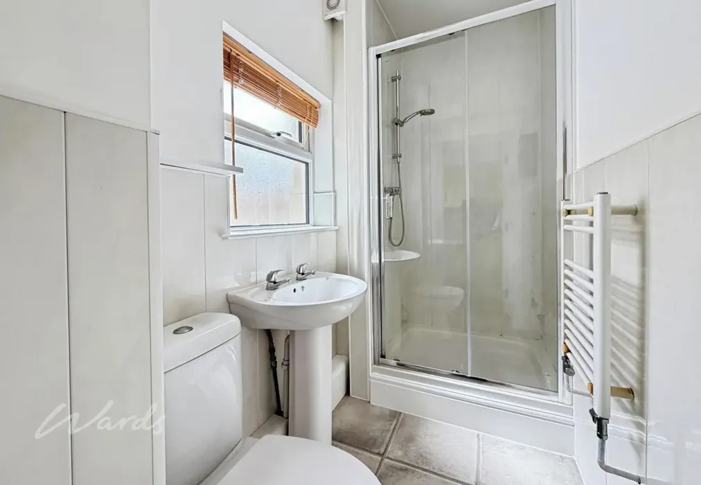 Albert 2 shower use - Albert Road Ramsgate CT11 - Wards of Kent