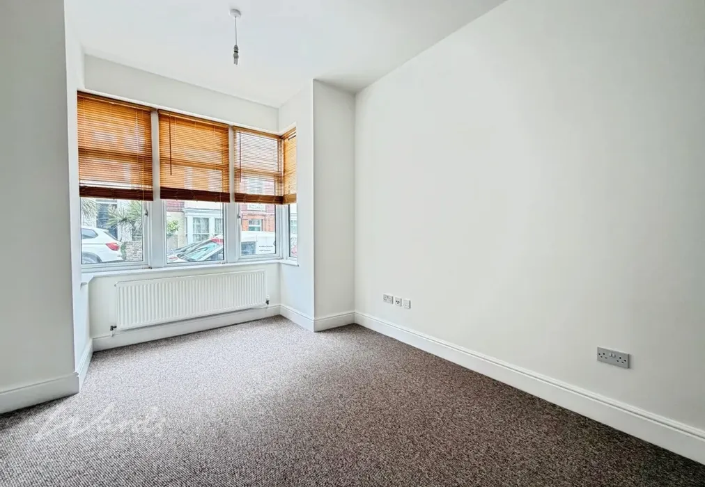 Albert 2 lounge d... - Albert Road Ramsgate CT11 - Wards of Kent