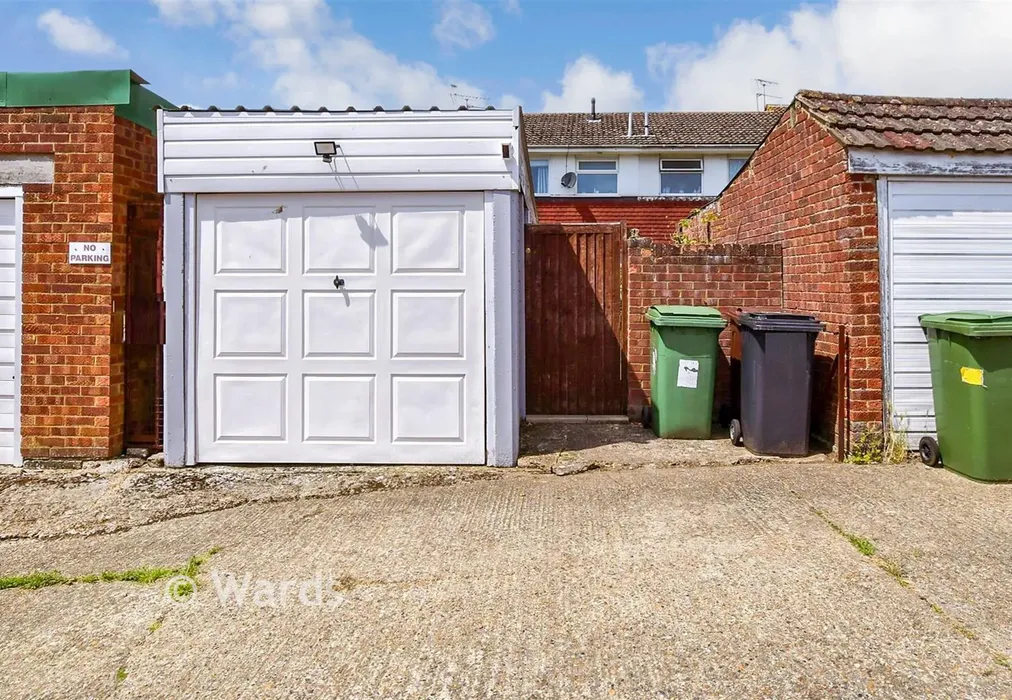 Garage/Parking - Tydeman Road, Bearsted, Maidstone, Kent - Wards of Kent
