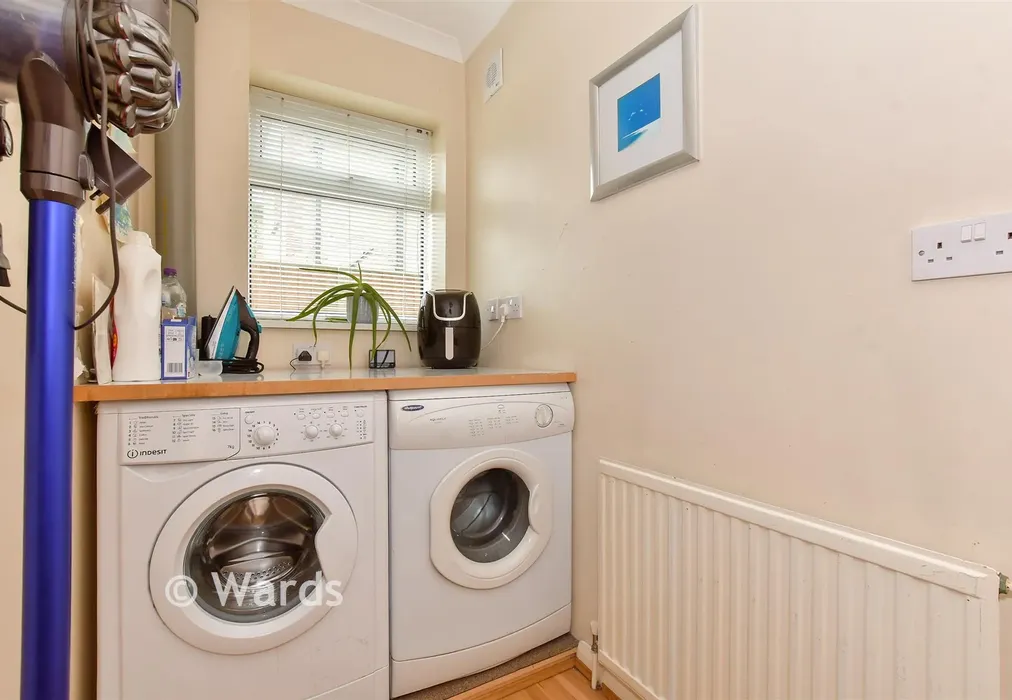 Utility Room - Telegraph Road, Deal, Kent - Wards of Kent