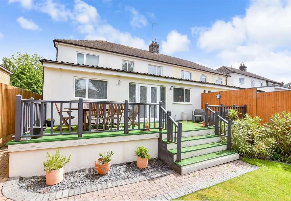 Patio / Decking - Telegraph Road, Deal, Kent - Wards of Kent