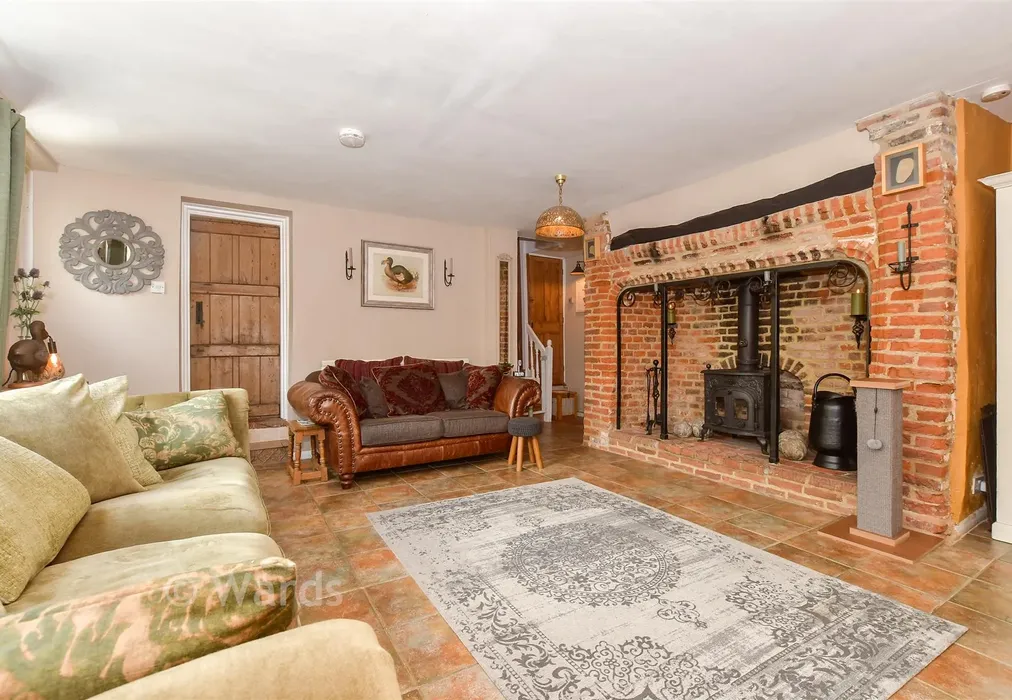 Lounge - Mongeham Road, Deal, Kent - Wards of Kent
