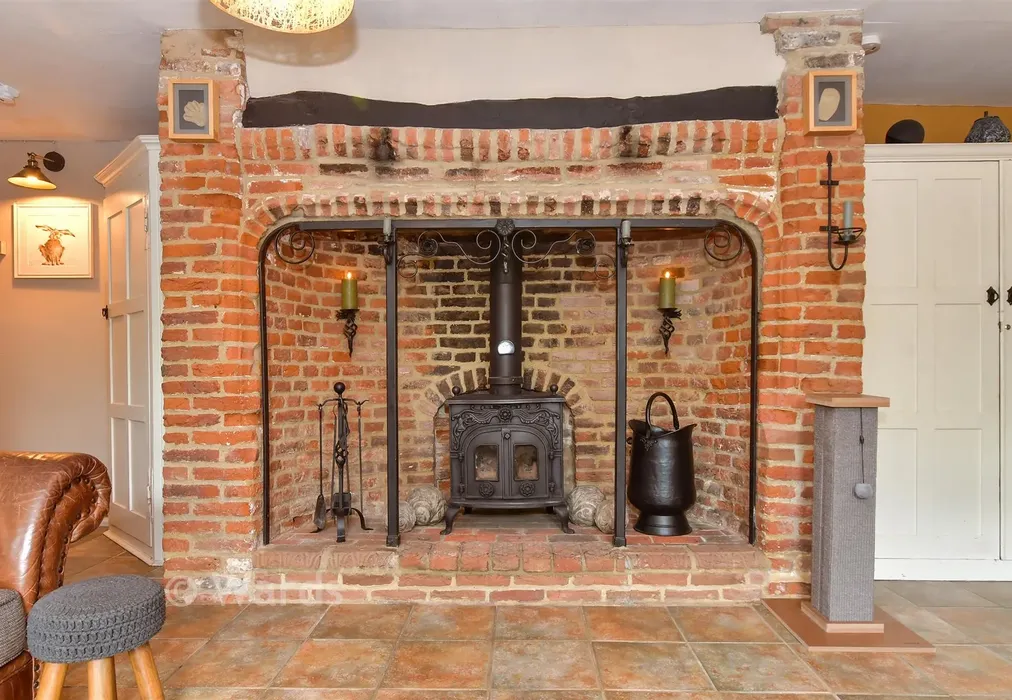 Internal Feature - Mongeham Road, Deal, Kent - Wards of Kent