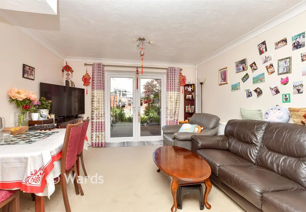 Lounge/Diner - The Willows, Kemsley, Sittingbourne, Kent - Wards of Kent
