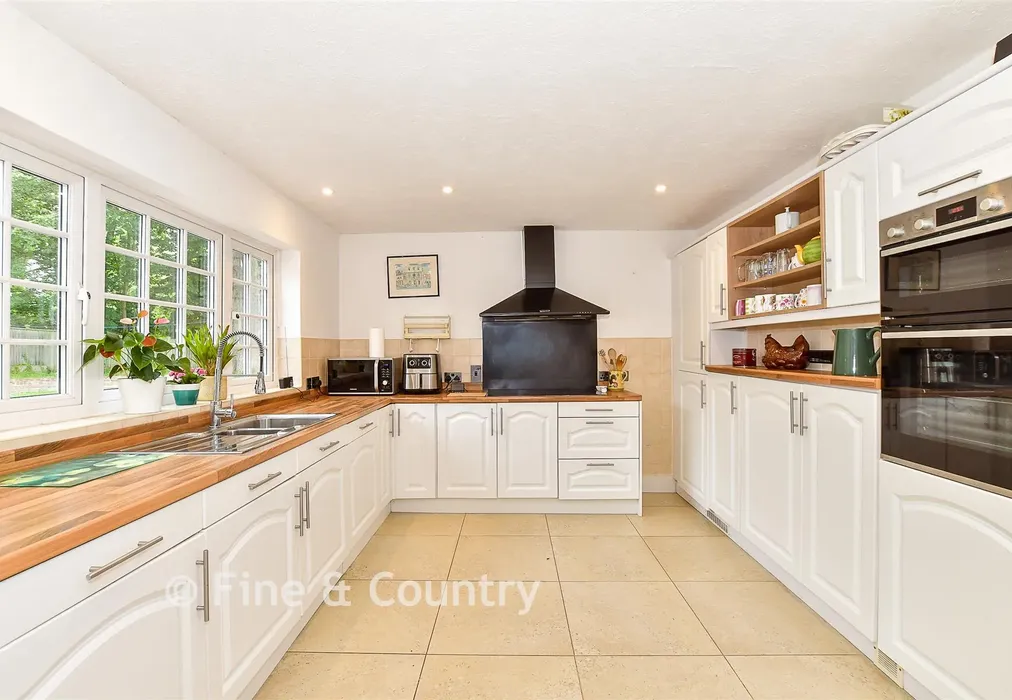 Kitchen/Breakfast Room - Tonbridge Road, Hildenborough, Tonbridge, Kent - Wards of Kent