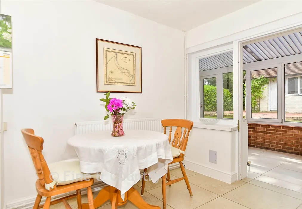 Kitchen/Breakfast Room - Tonbridge Road, Hildenborough, Tonbridge, Kent - Wards of Kent