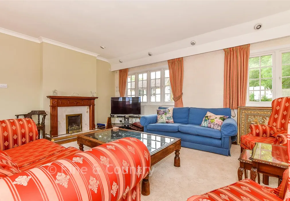 Lounge - Tonbridge Road, Hildenborough, Tonbridge, Kent - Wards of Kent